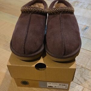UGG TASMAN size 7
